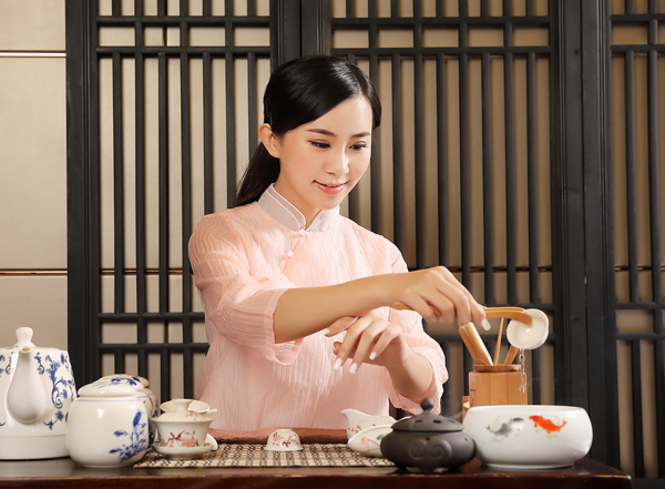 经常去武汉东西湖靠谱男士会馆，这家私藏已久的店推荐给你